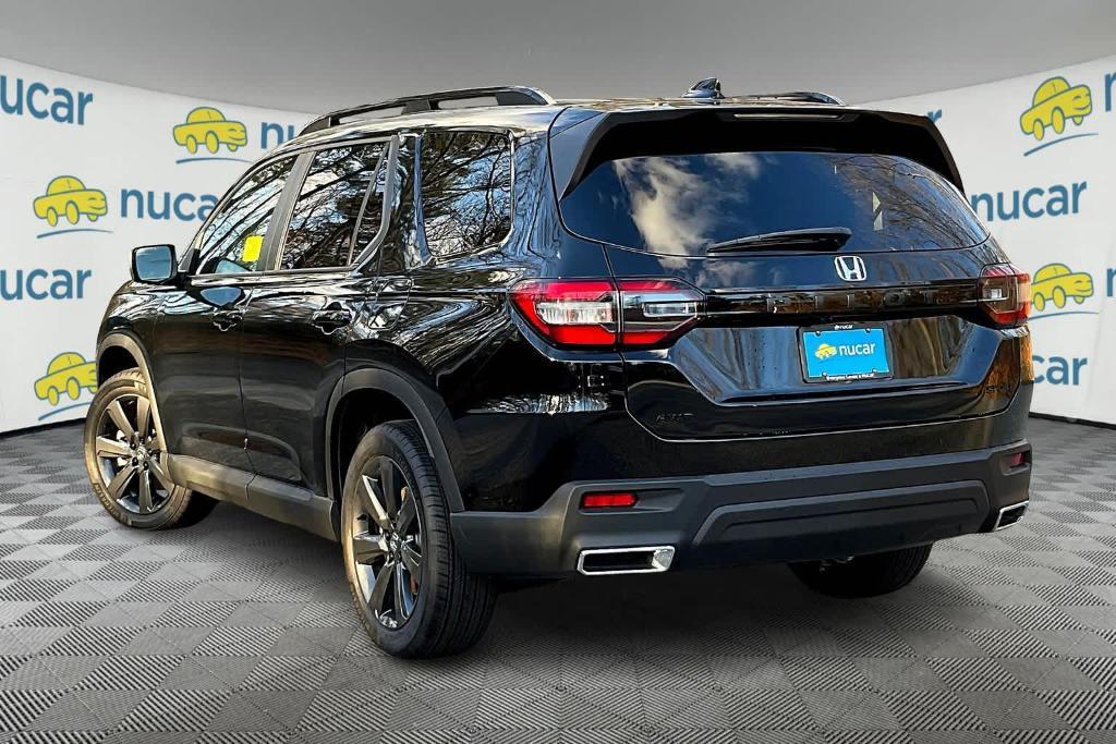 new 2025 Honda Pilot car, priced at $43,695