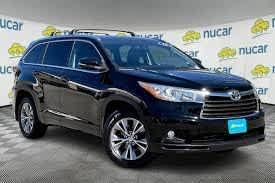 used 2022 Toyota Highlander car, priced at $36,162