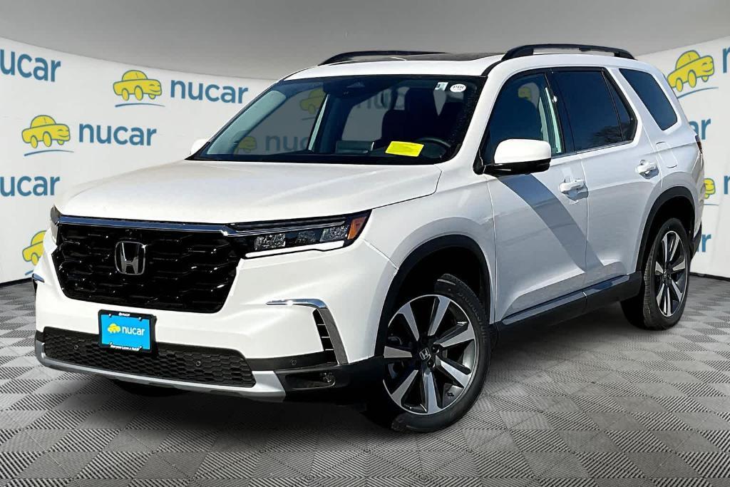 new 2025 Honda Pilot car, priced at $54,985