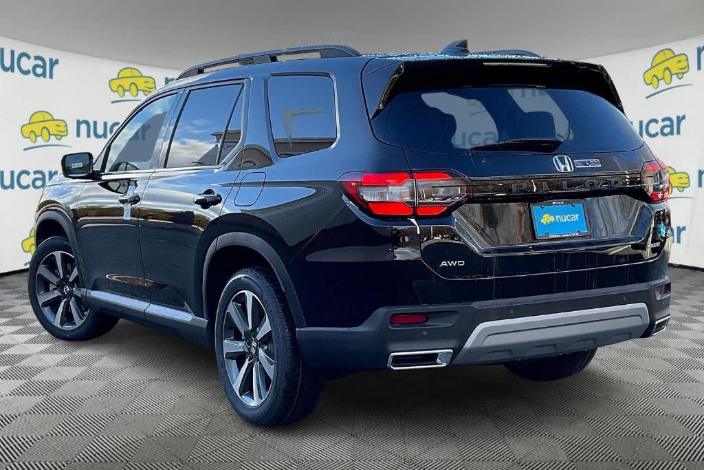 new 2025 Honda Pilot car, priced at $54,475