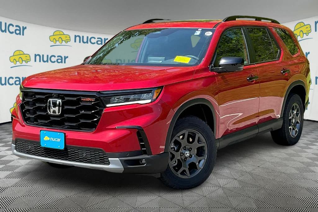 new 2025 Honda Pilot car, priced at $51,250