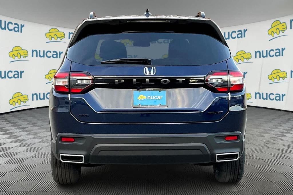 new 2025 Honda Pilot car, priced at $43,695