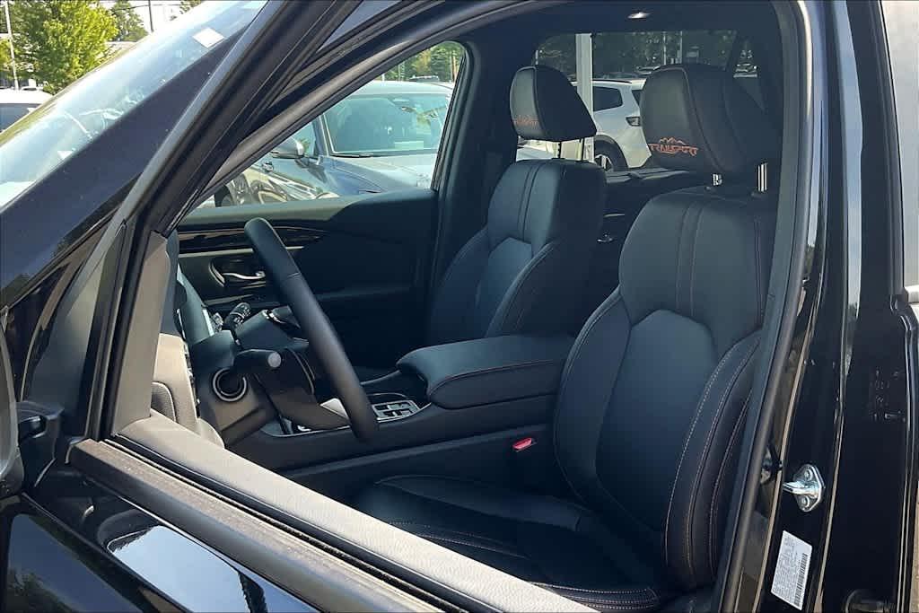 new 2025 Honda Pilot car, priced at $50,895