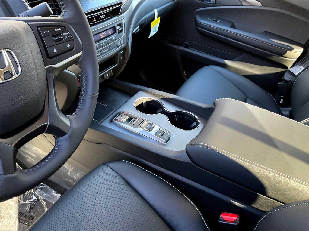 new 2025 Honda Ridgeline car, priced at $44,885