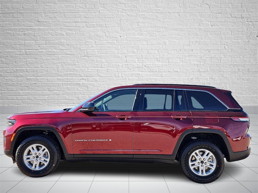 new 2025 Jeep Grand Cherokee car, priced at $38,425