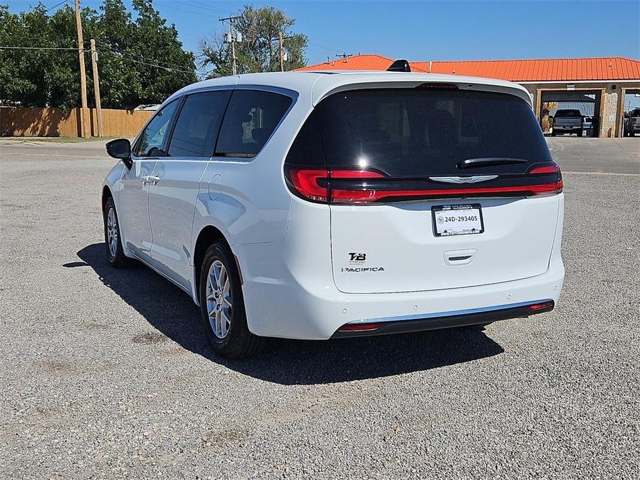 new 2024 Chrysler Pacifica car, priced at $46,145