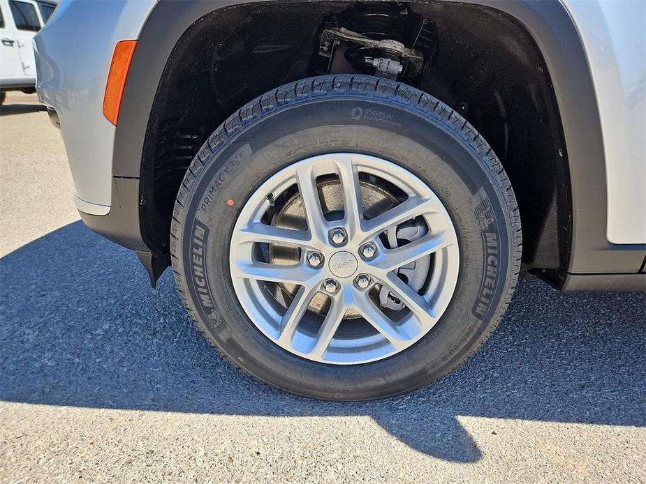 new 2024 Jeep Grand Cherokee L car, priced at $35,606