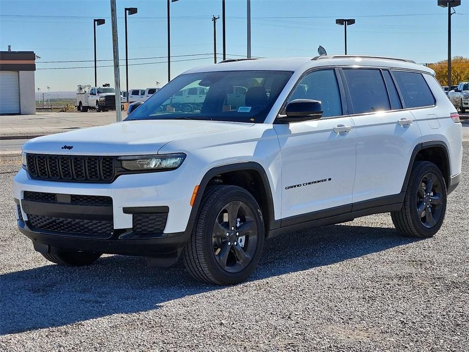 new 2025 Jeep Grand Cherokee L car, priced at $47,214