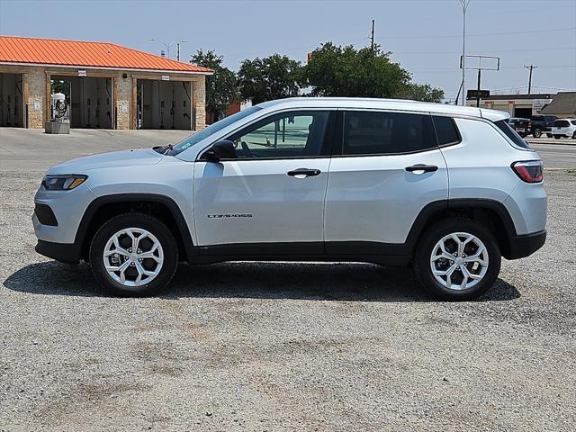 new 2024 Jeep Compass car, priced at $27,082