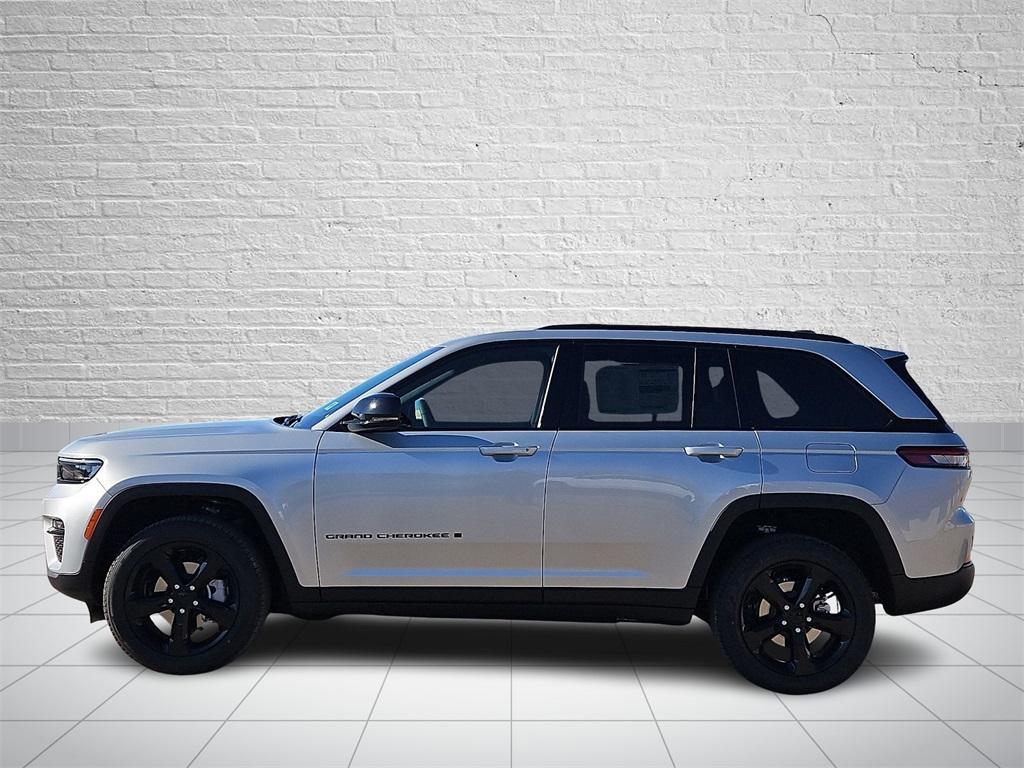 new 2025 Jeep Grand Cherokee car, priced at $49,295