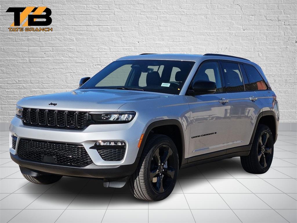 new 2025 Jeep Grand Cherokee car, priced at $49,295