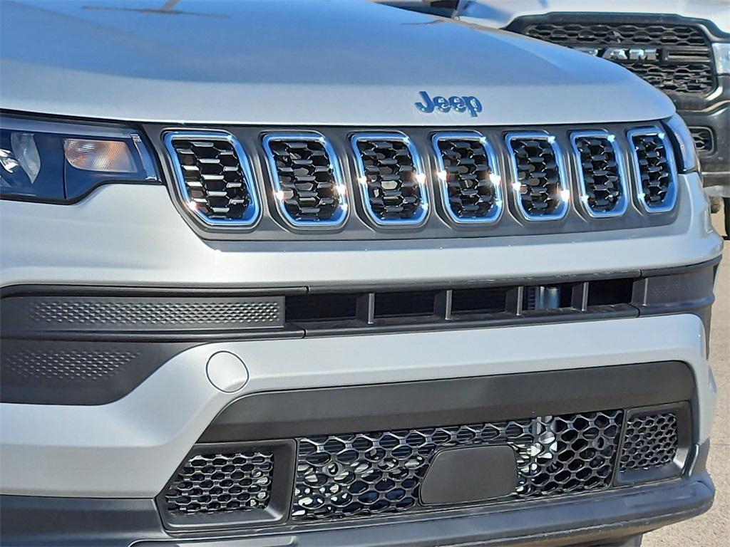 new 2025 Jeep Compass car, priced at $28,080