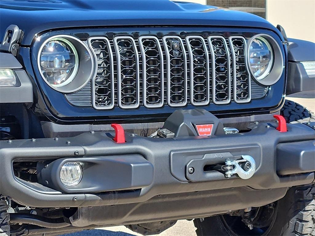 new 2025 Jeep Wrangler car, priced at $71,360