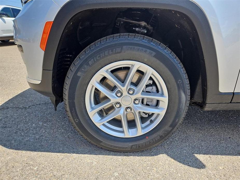 new 2024 Jeep Grand Cherokee L car, priced at $37,106