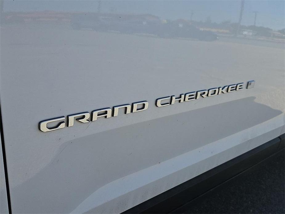 used 2022 Jeep Grand Cherokee car, priced at $33,359