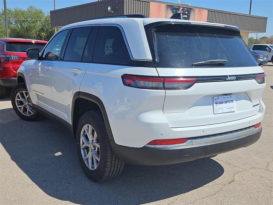 used 2022 Jeep Grand Cherokee car, priced at $33,359