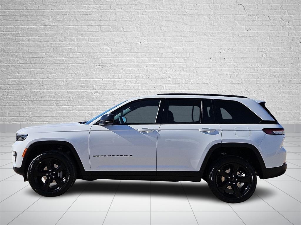 new 2025 Jeep Grand Cherokee car, priced at $44,080