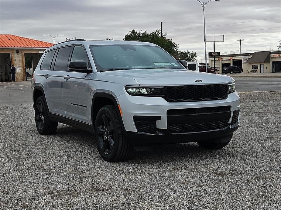 new 2024 Jeep Grand Cherokee L car, priced at $44,180