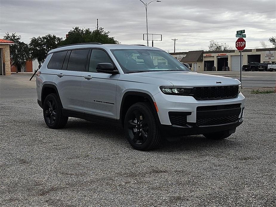 new 2024 Jeep Grand Cherokee L car, priced at $44,180