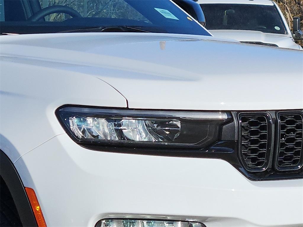 new 2025 Jeep Grand Cherokee car, priced at $48,700