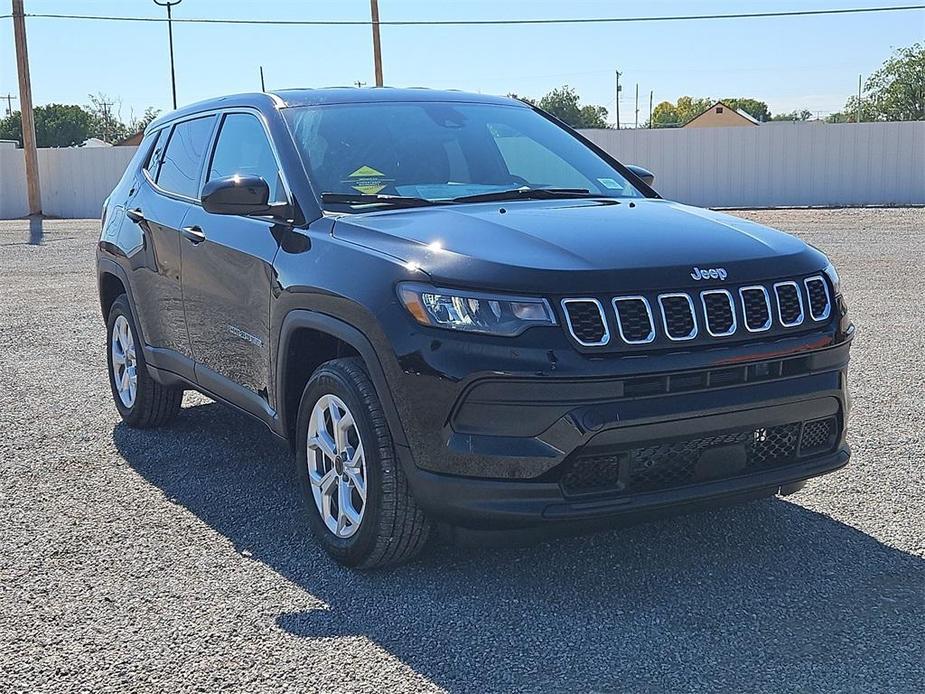 new 2025 Jeep Compass car, priced at $27,080