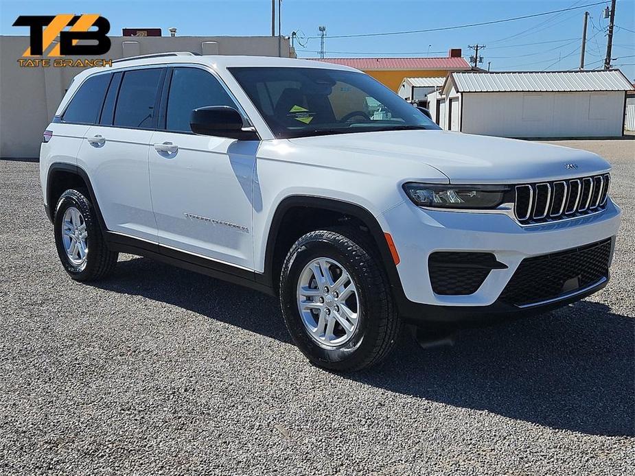 new 2024 Jeep Grand Cherokee car, priced at $40,434