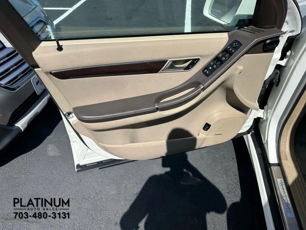 used 2011 Mercedes-Benz R-Class car, priced at $8,995
