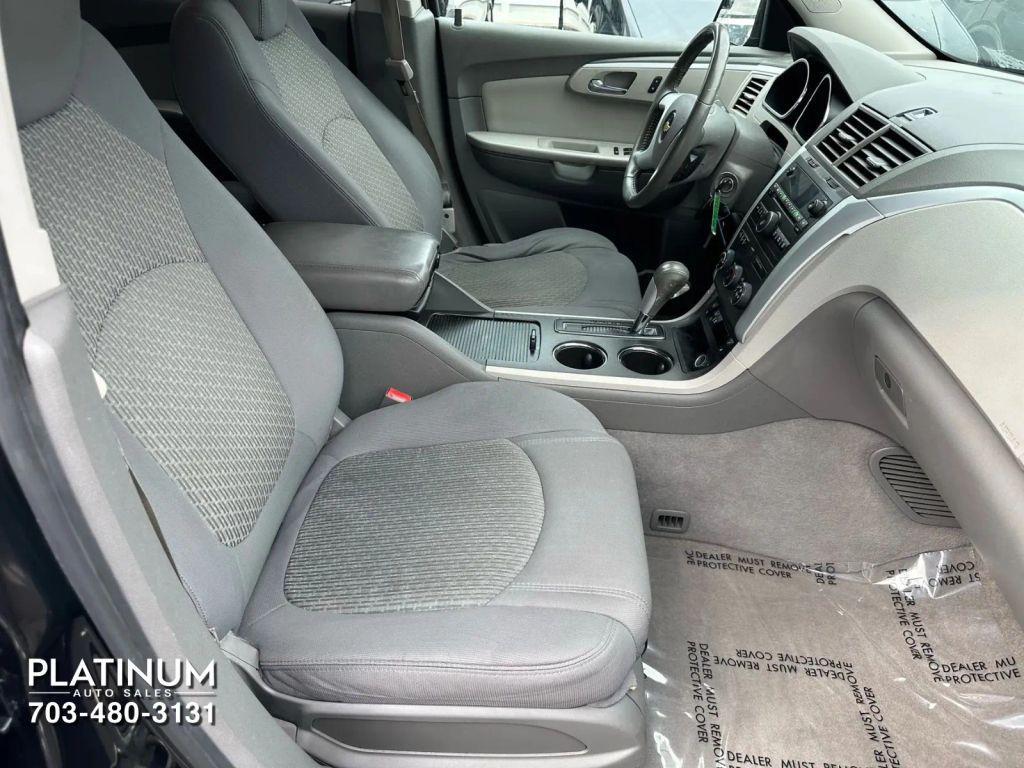 used 2011 Chevrolet Traverse car, priced at $3,995