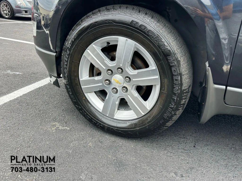used 2011 Chevrolet Traverse car, priced at $3,995