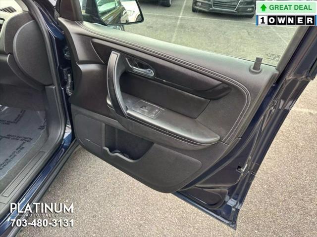 used 2015 Chevrolet Traverse car, priced at $7,995