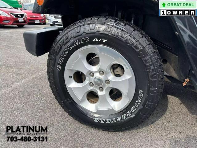used 2015 Jeep Wrangler Unlimited car, priced at $10,995