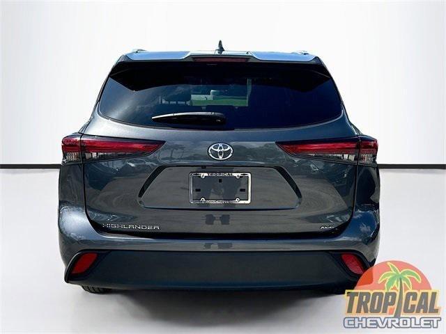 used 2023 Toyota Highlander car, priced at $32,476