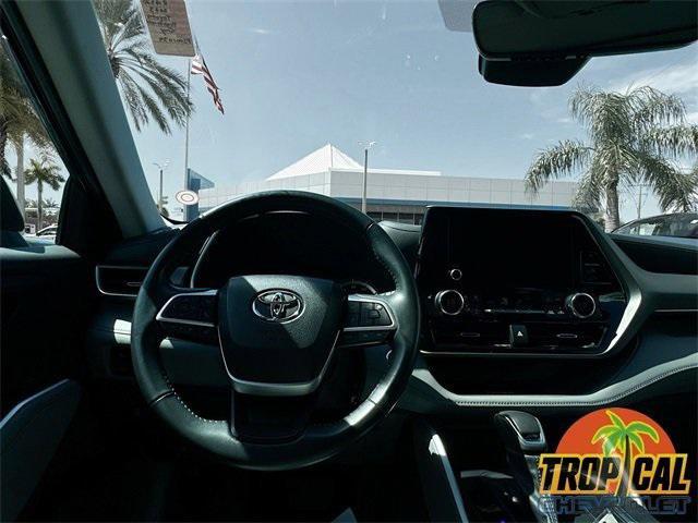 used 2023 Toyota Highlander car, priced at $32,476