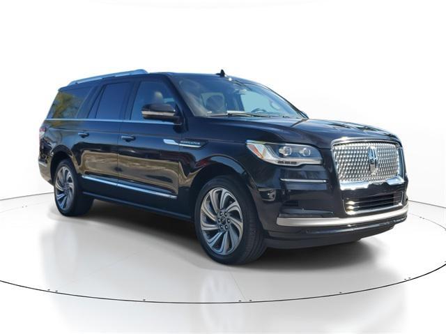 used 2022 Lincoln Navigator car, priced at $51,518