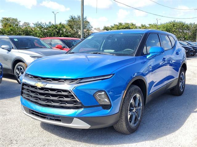 new 2025 Chevrolet Blazer car, priced at $29,195