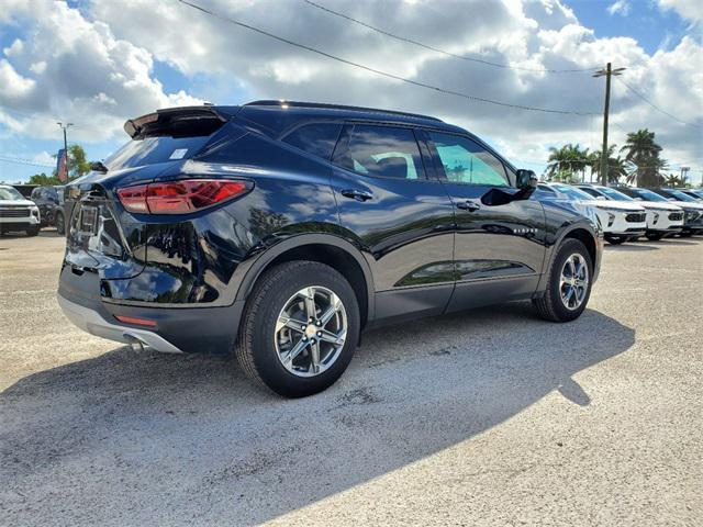 new 2025 Chevrolet Blazer car, priced at $29,195