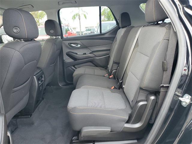 used 2021 Chevrolet Traverse car, priced at $27,888