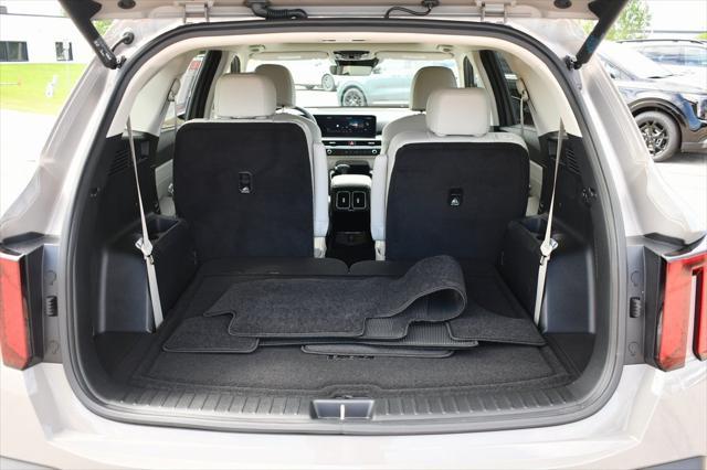 used 2024 Kia Sorento car, priced at $39,499