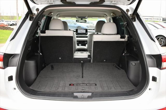 used 2023 Mitsubishi Outlander PHEV car, priced at $30,999