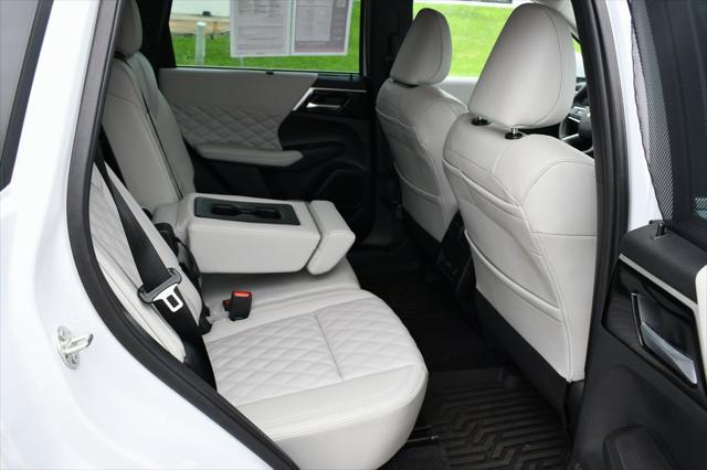 used 2023 Mitsubishi Outlander PHEV car, priced at $30,999
