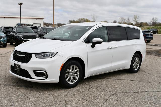 used 2023 Chrysler Pacifica car, priced at $25,688