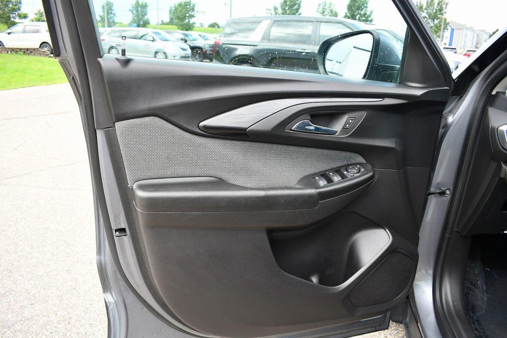 used 2022 Chevrolet TrailBlazer car, priced at $18,888
