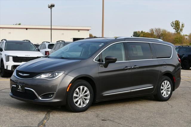 used 2018 Chrysler Pacifica car, priced at $12,488