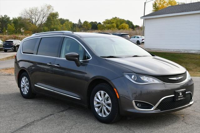 used 2018 Chrysler Pacifica car, priced at $12,488