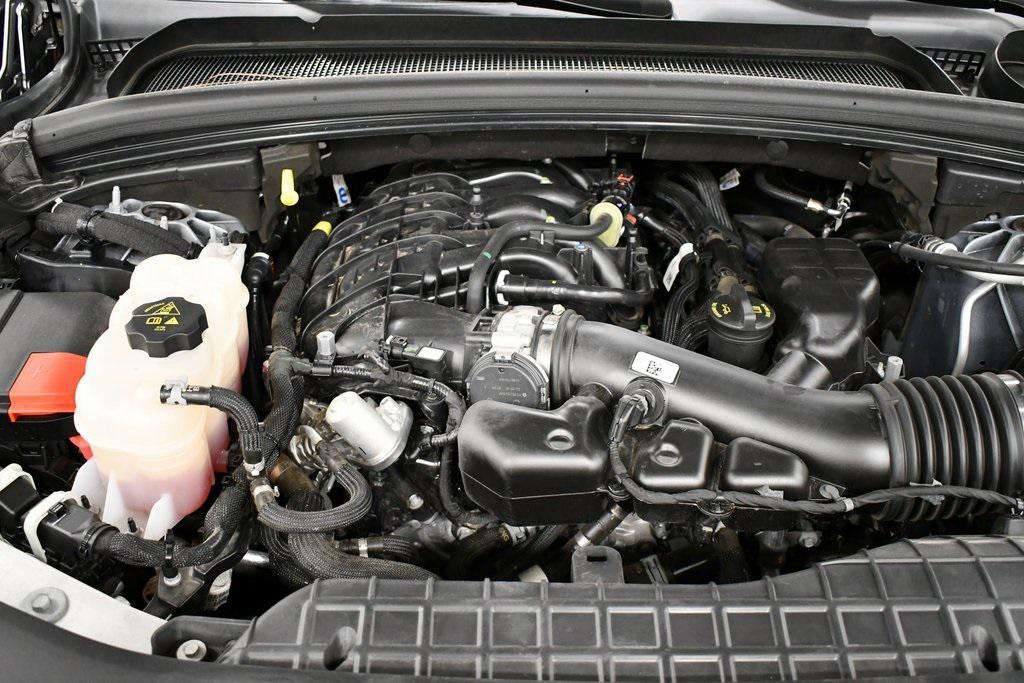 used 2024 Jeep Grand Cherokee L car, priced at $35,558