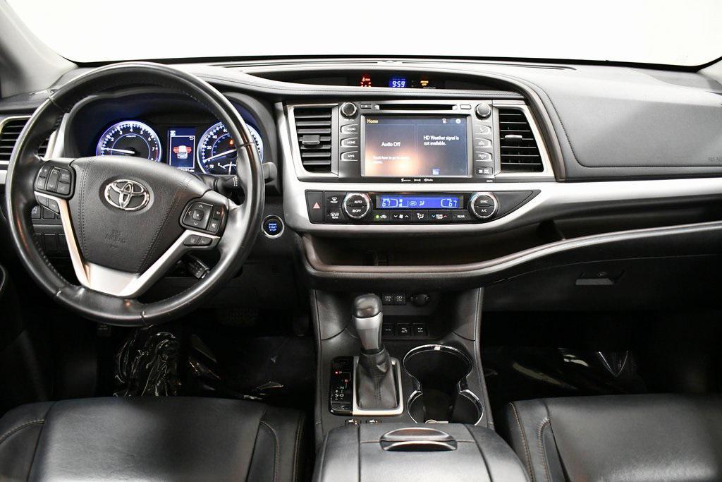 used 2017 Toyota Highlander car, priced at $22,688