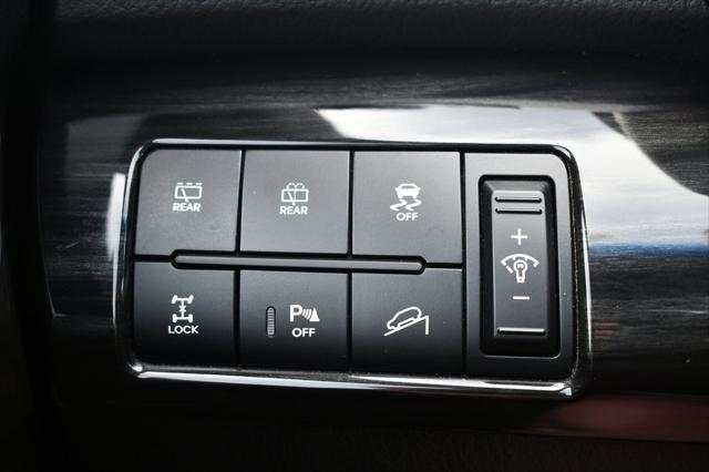 used 2011 Kia Sorento car, priced at $9,788