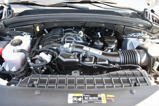 used 2024 Jeep Grand Cherokee car, priced at $38,144
