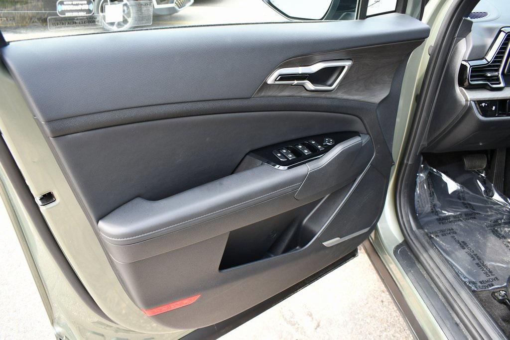used 2025 Kia Sportage car, priced at $30,188