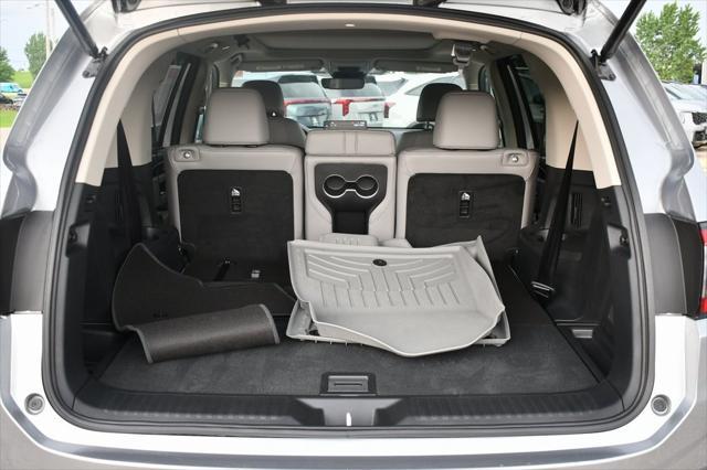 used 2025 Honda Pilot car, priced at $47,999